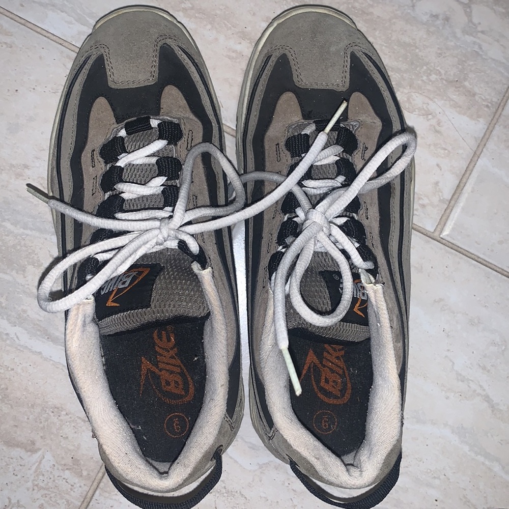 Vintage Grey and Black Bike Sneakers - Picture 2 of 4